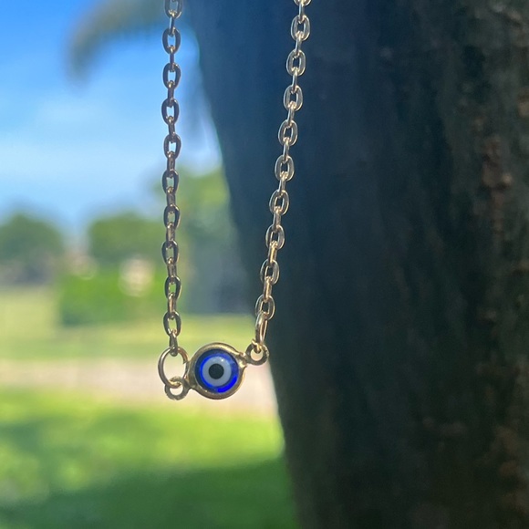 Evil eye 🧿 gold tone chocker - Picture 3 of 7